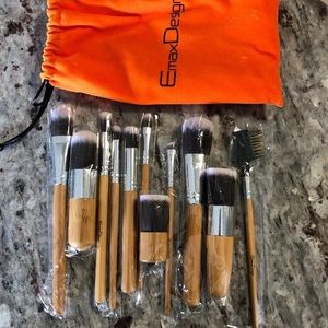 Emax Design Wood Makeup Brushes